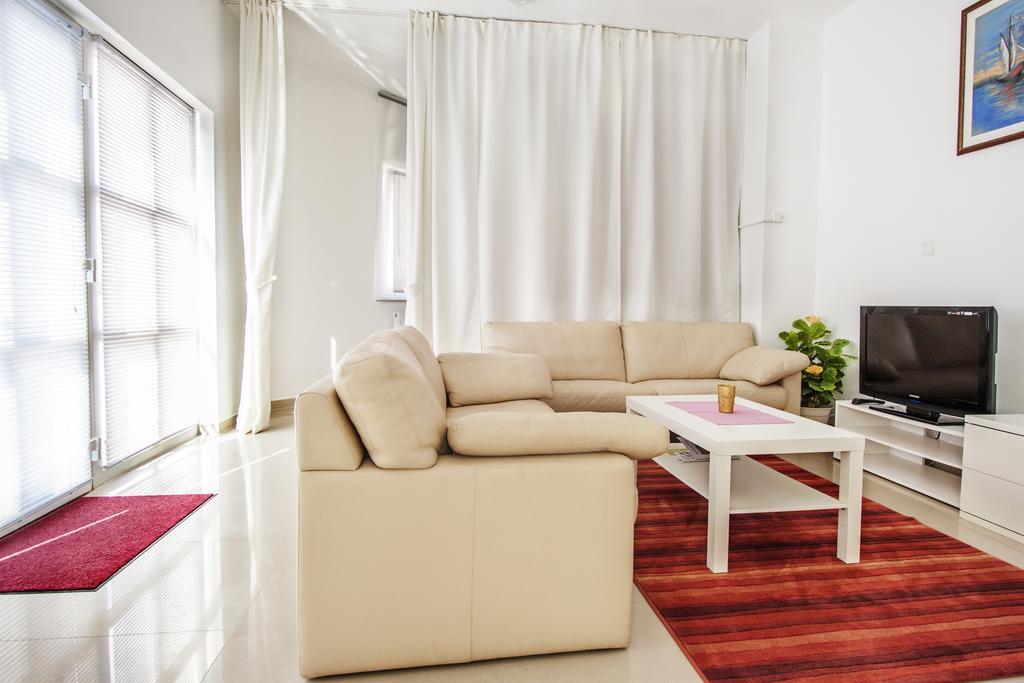 Apartment Vukadin プーラ エクステリア 写真